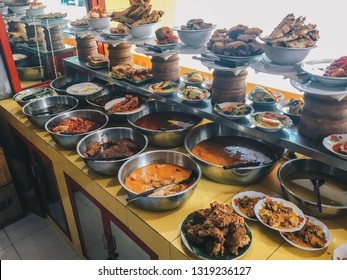 Detail Foto Rumah Makan Padang Nomer 31