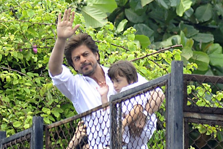 Detail Foto Rumah Shahrukh Khan Nomer 28