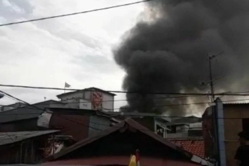 Detail Foto Rumah Terbakar Nomer 55