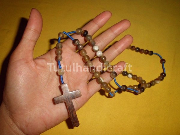 Detail Foto Salib Dan Tasbih Nomer 39