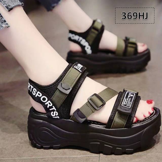 Foto Sandal Sepatu - KibrisPDR