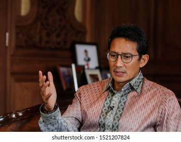 Detail Foto Sandiaga Uno Nomer 41