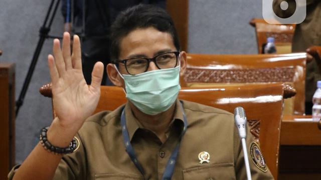 Detail Foto Sandiaga Uno Nomer 56