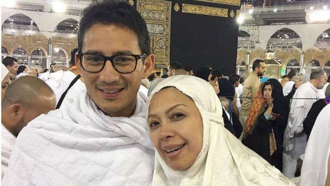 Detail Foto Sandiaga Uno Dan Keluarga Nomer 32