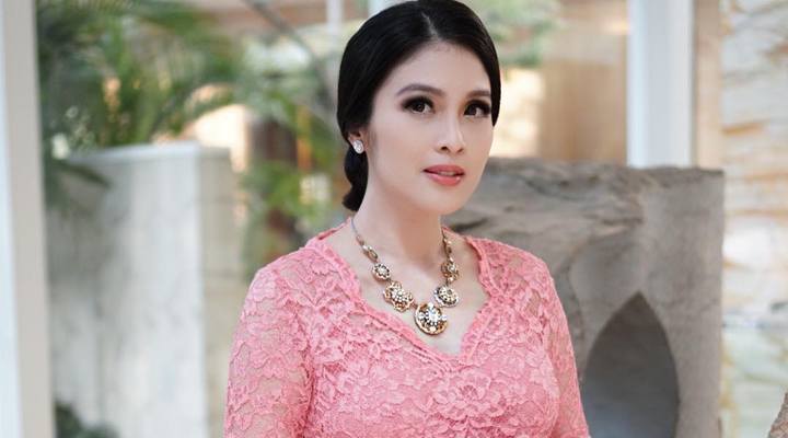 Detail Foto Sandra Dewi Cantik Nomer 41