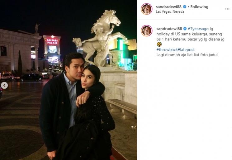 Detail Foto Sandra Dewi Dan Pacar Nomer 44