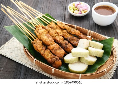 Detail Foto Sate Ayam Nomer 36