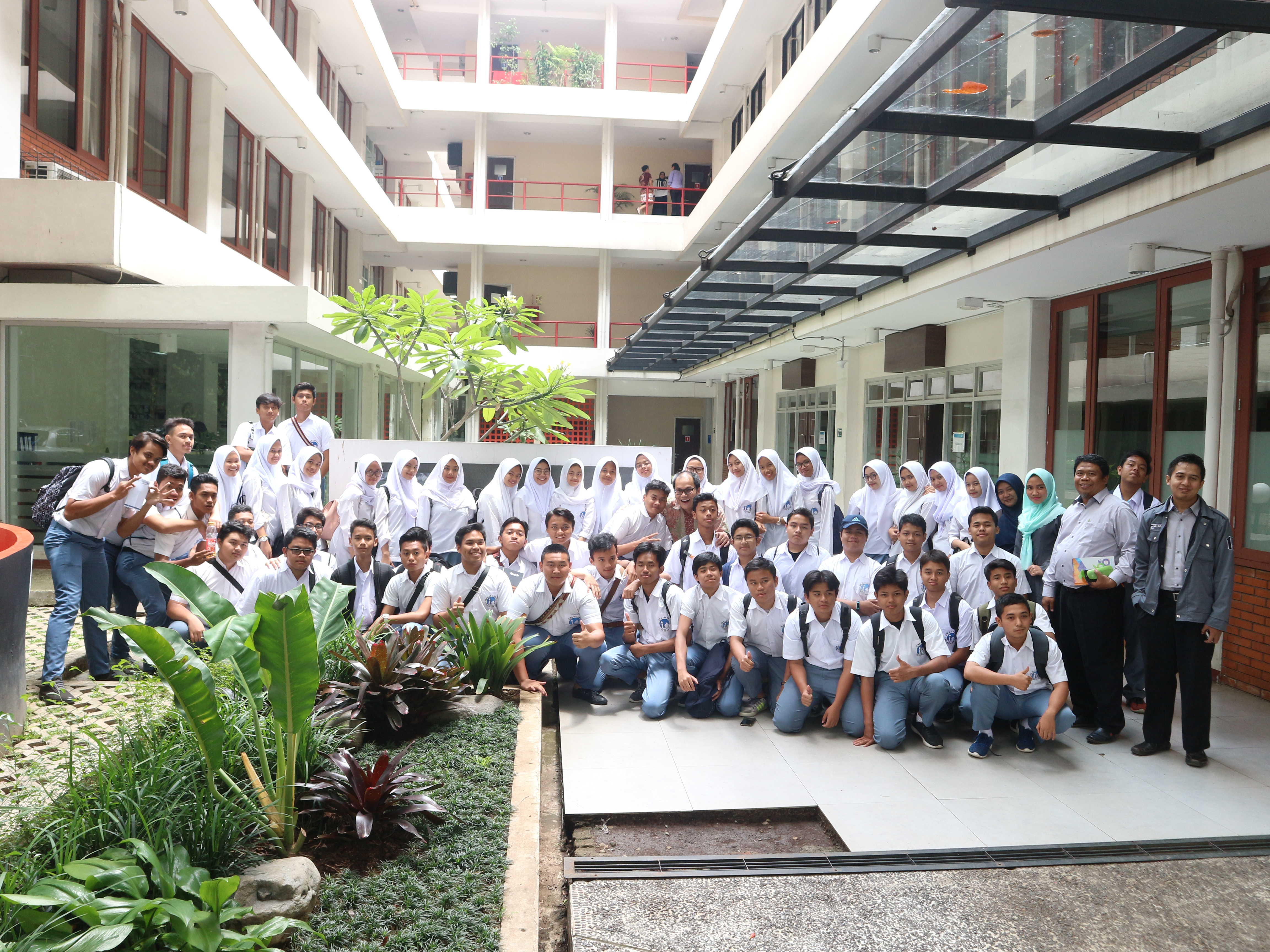 Detail Foto Sekolah Al Azhar Nomer 10