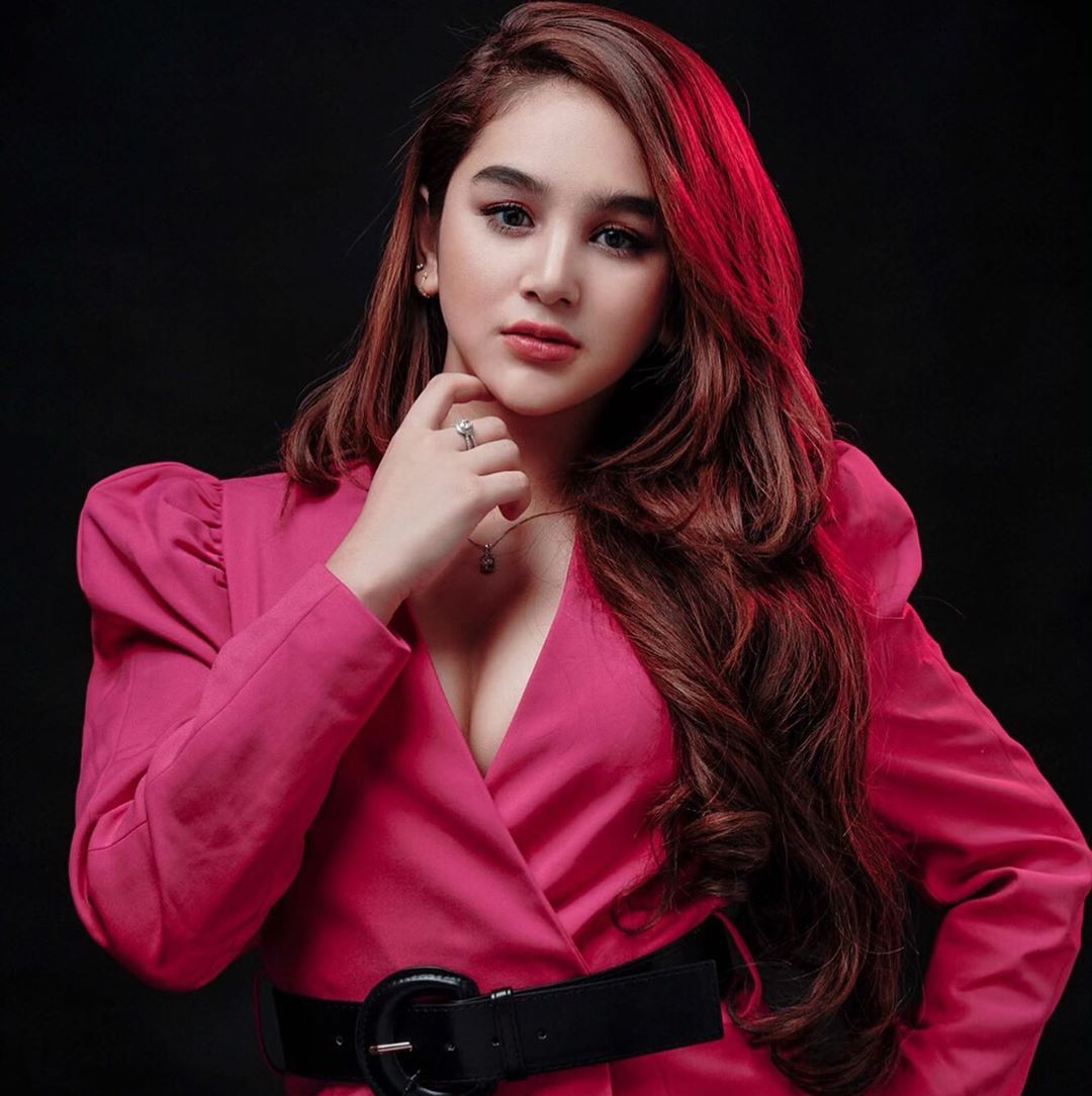 Detail Foto Selebgram Hana Hanifah Nomer 30