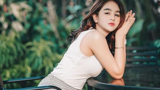 Detail Foto Selebgram Hana Hanifah Nomer 55