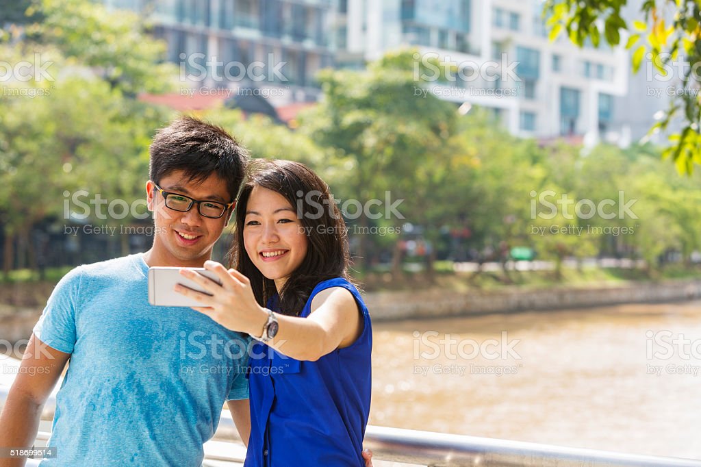 Detail Foto Selfie Pasangan Romantis Nomer 10