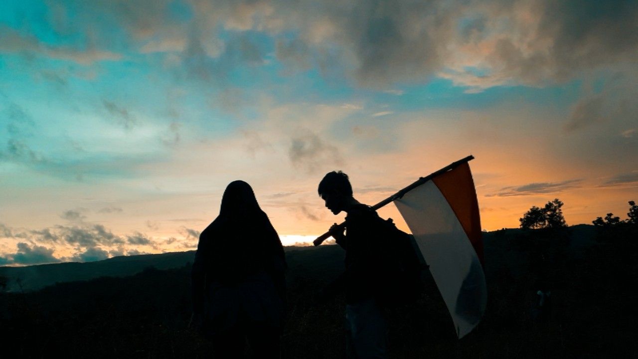 Detail Foto Senja Di Gunung Nomer 34