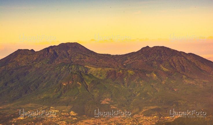 Detail Foto Senja Di Gunung Nomer 40