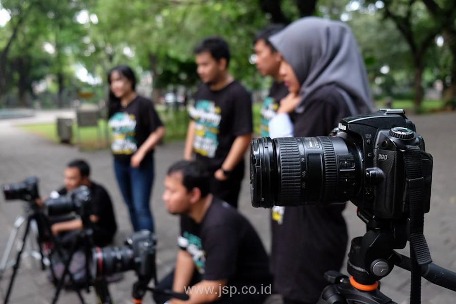 Detail Foto Seorang Fotografer Nomer 23