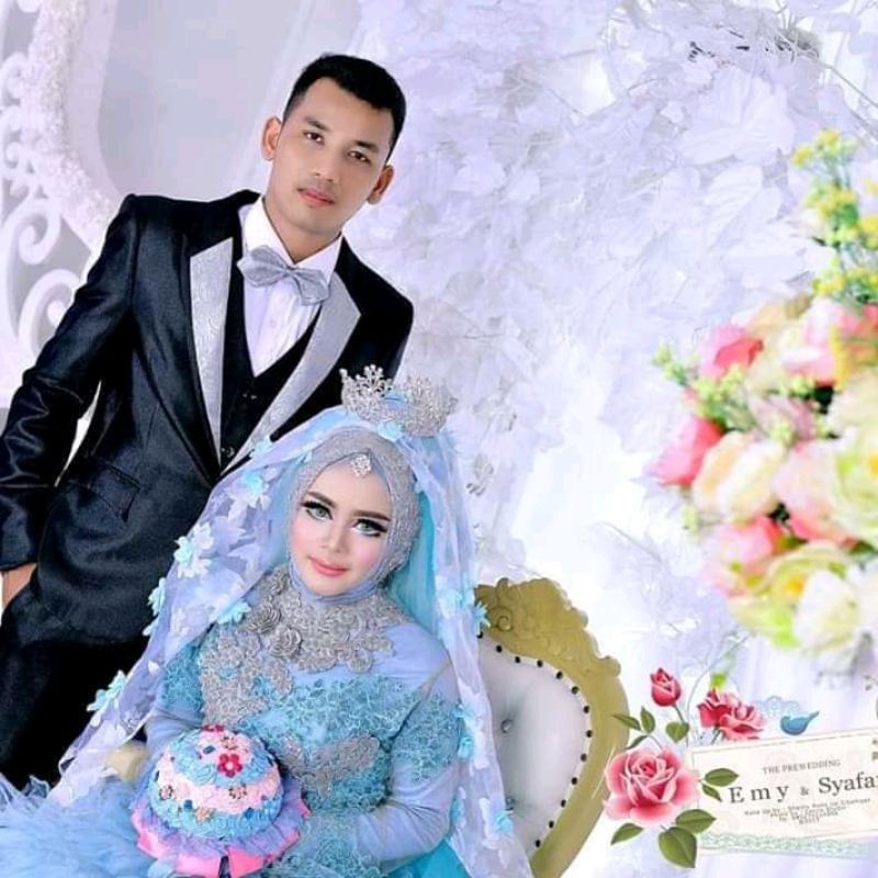 Foto Sepasang Pengantin - KibrisPDR