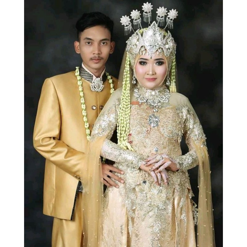 Detail Foto Sepasang Pengantin Nomer 23