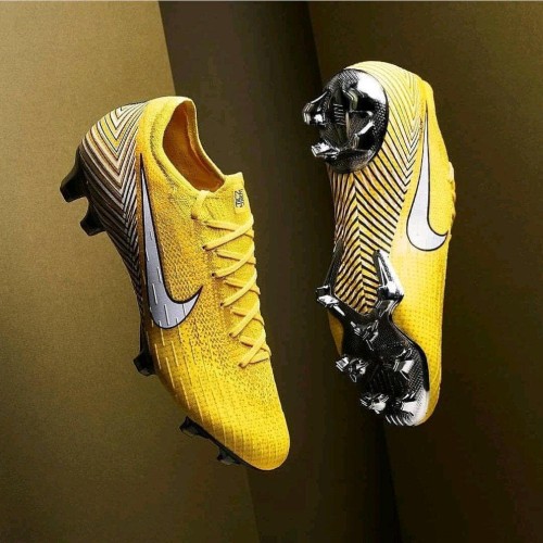 Detail Foto Sepatu Bola Nike Nomer 23