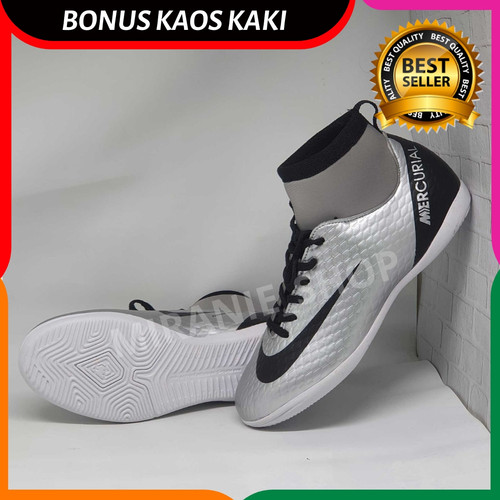 Detail Foto Sepatu Futsal Nike Terbaru Nomer 3