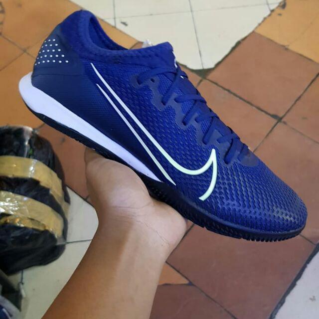 Detail Foto Sepatu Futsal Nike Terbaru Nomer 40