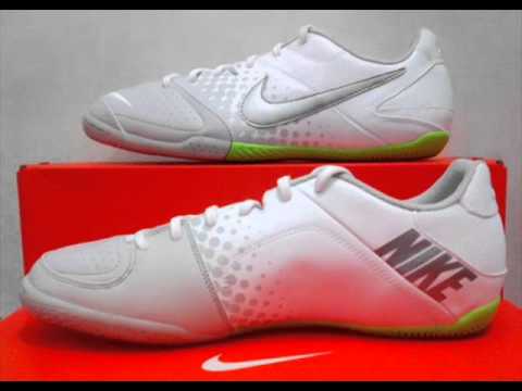 Detail Foto Sepatu Futsal Nike Terbaru Nomer 51