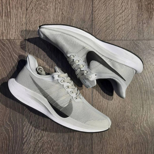 Detail Foto Sepatu Nike Running Nomer 52