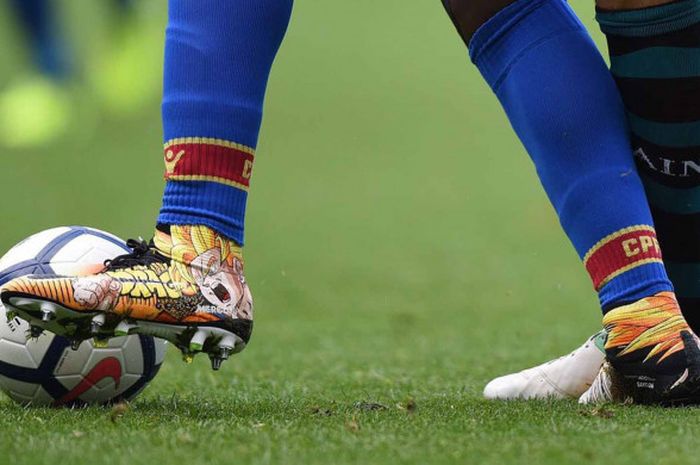 Detail Foto Sepatu Pemain Bola Nomer 5