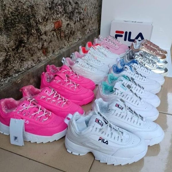 Detail Foto Sepatu Sneakers Wanita Nomer 27