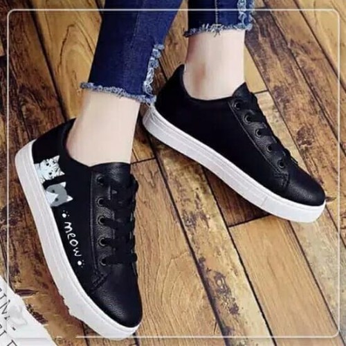 Detail Foto Sepatu Sneakers Wanita Nomer 28