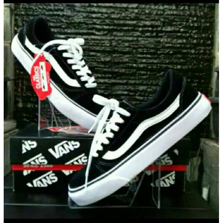 Detail Foto Sepatu Vans Keren Nomer 16