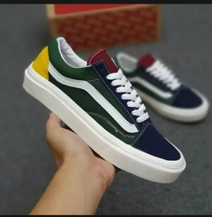 Detail Foto Sepatu Vans Keren Nomer 50