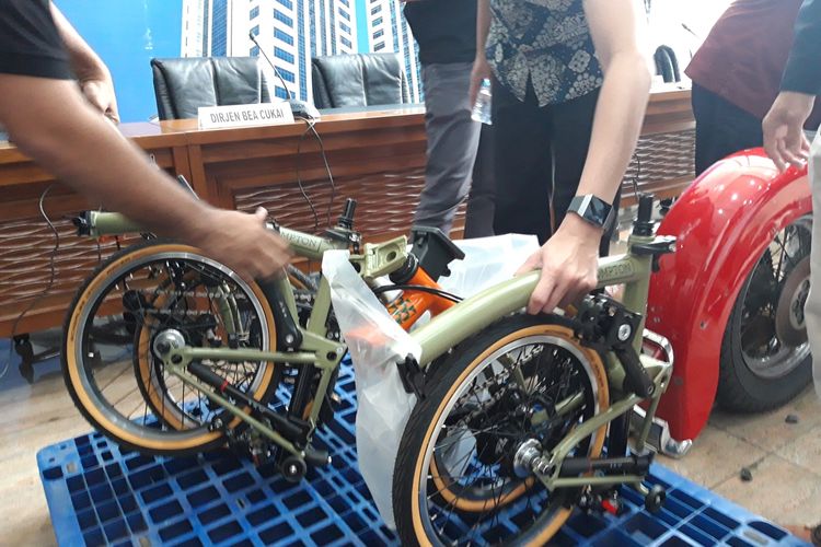 Detail Foto Sepeda Brompton Nomer 20