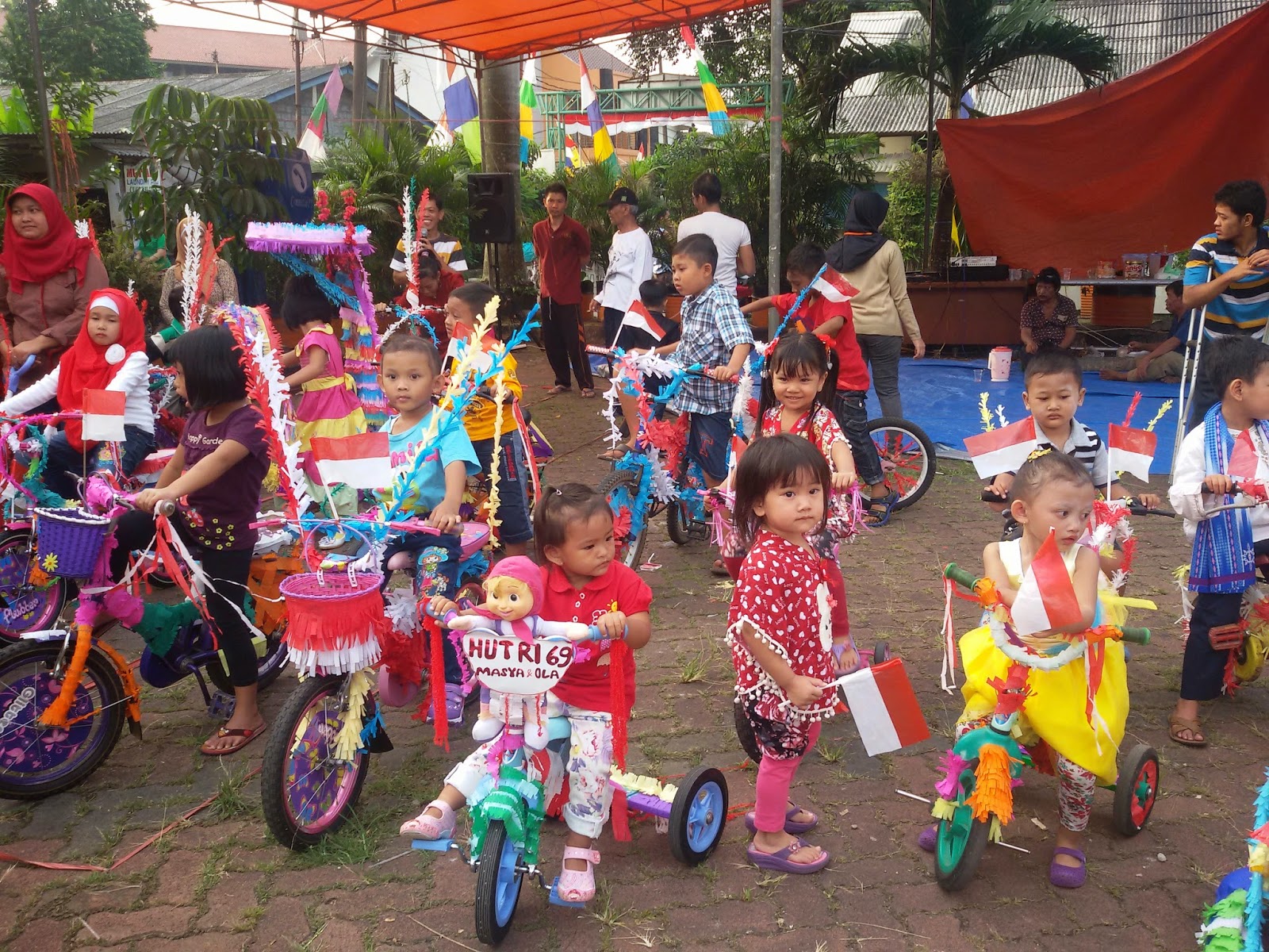 Detail Foto Sepeda Hias Anak Anak Nomer 14