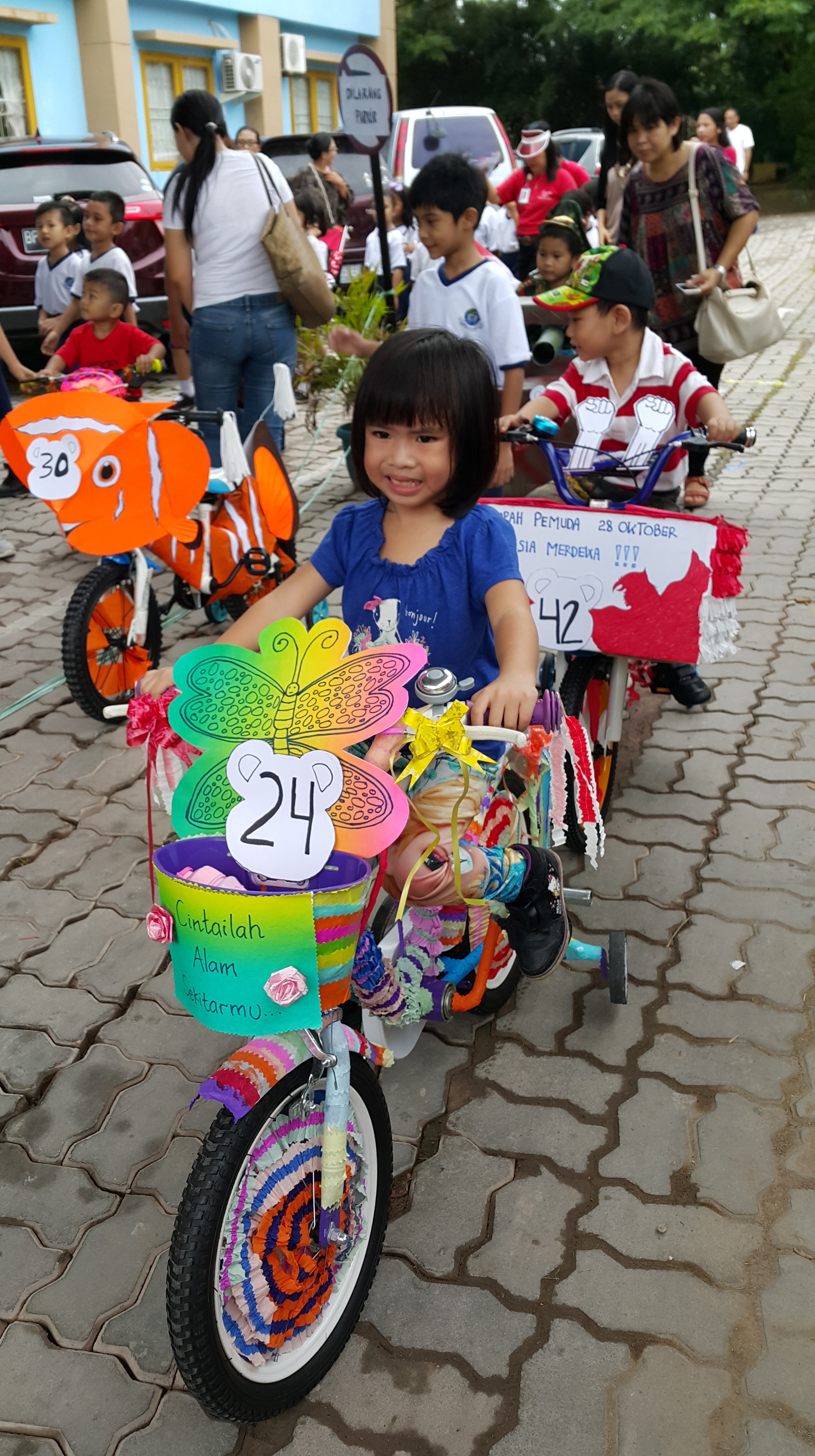 Detail Foto Sepeda Hias Anak Anak Nomer 23