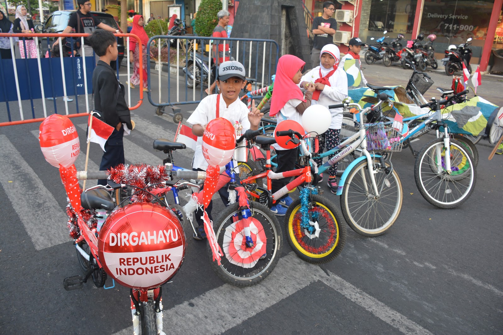 Detail Foto Sepeda Hias Anak Anak Nomer 36