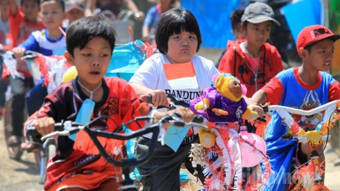 Detail Foto Sepeda Hias Anak Anak Nomer 51