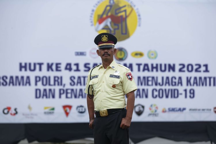 Detail Foto Seragam Security Terbaru Nomer 16