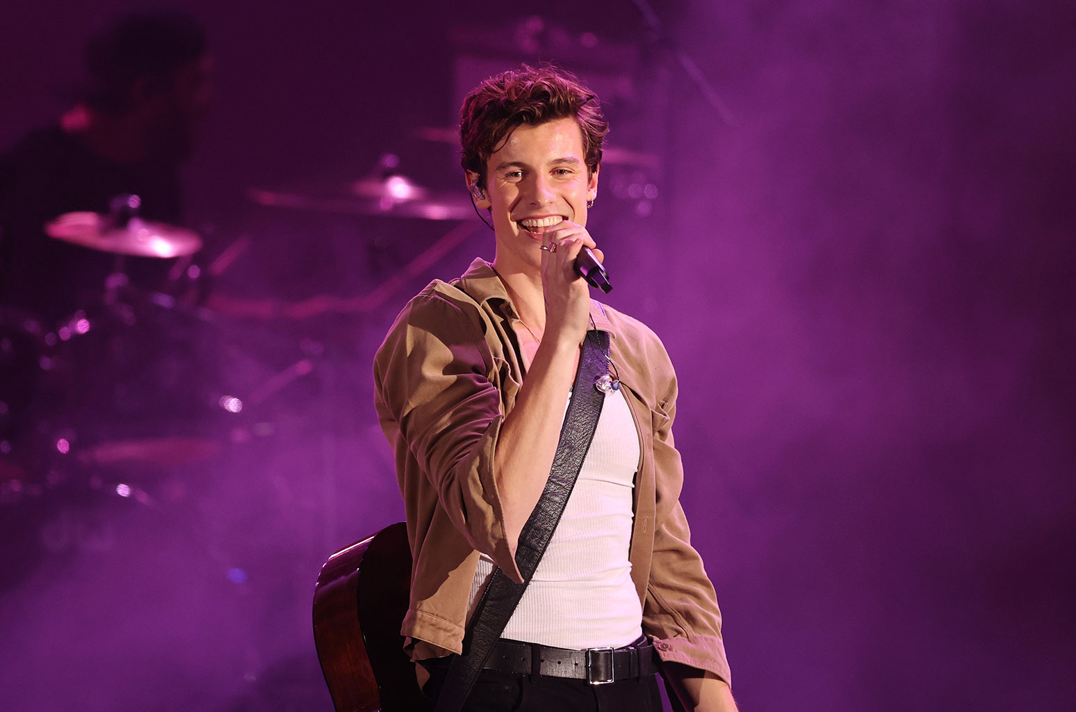 Detail Foto Shawn Mendes Nomer 27