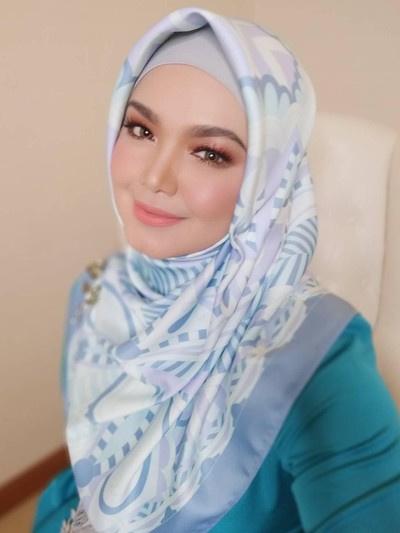 Detail Foto Siti Nurhaliza Berhijab Nomer 4