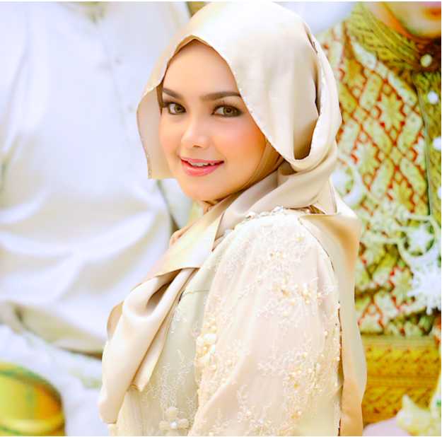 Detail Foto Siti Nurhaliza Berhijab Nomer 51