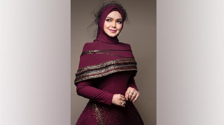 Detail Foto Siti Nurhaliza Dan Keluarga Nomer 21