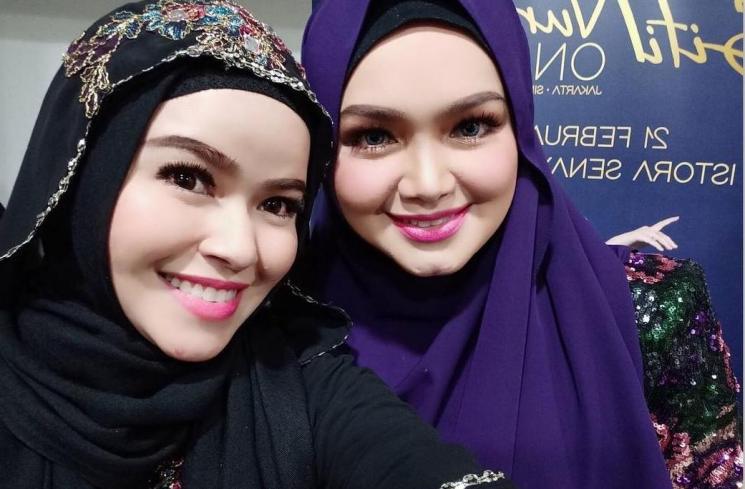 Detail Foto Siti Nurhaliza Dan Keluarga Nomer 33