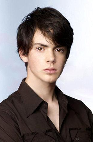 Detail Foto Skandar Keynes Terbaru Nomer 44