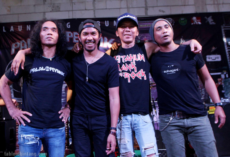 Detail Foto Slank Terbaru Nomer 5