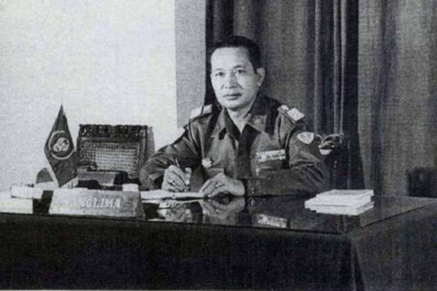 Foto Soeharto Muda - KibrisPDR