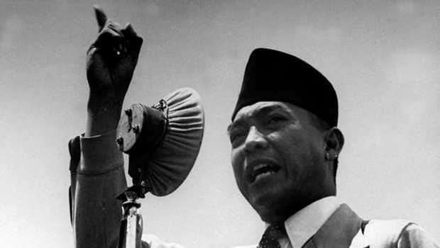 Detail Foto Soekarno Pidato Nomer 10