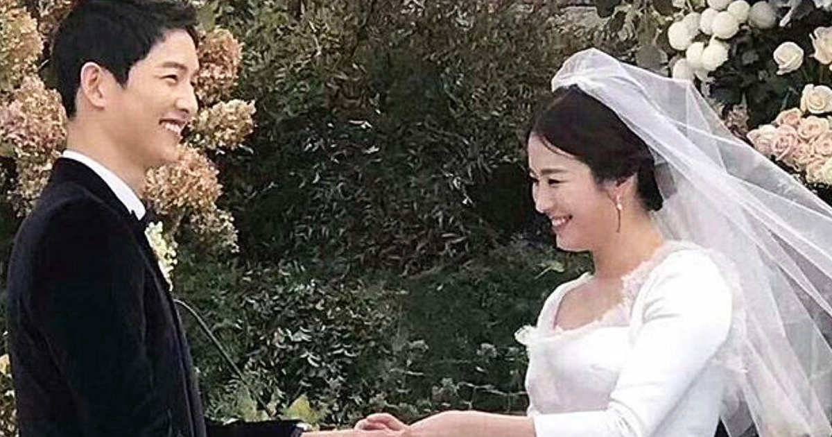 Detail Foto Song Hye Kyo Dan Song Joong Ki Nomer 21