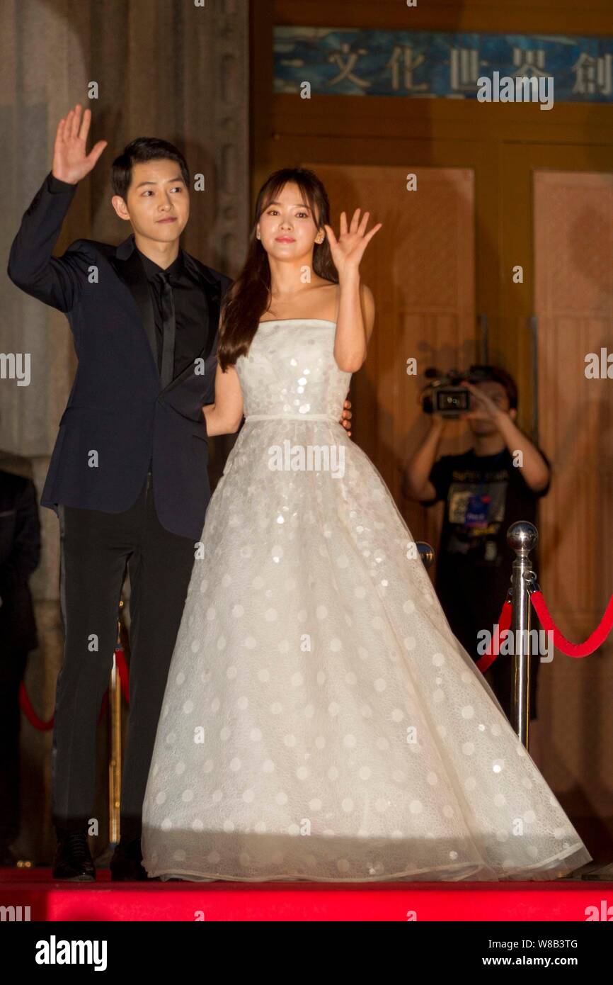 Detail Foto Song Hye Kyo Dan Song Joong Ki Nomer 39