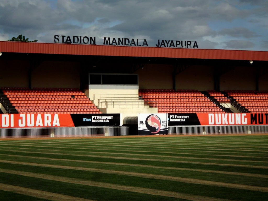 Detail Foto Stadion Mandala Jayapura Nomer 13