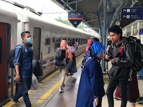 Detail Foto Stasiun Senen Nomer 39