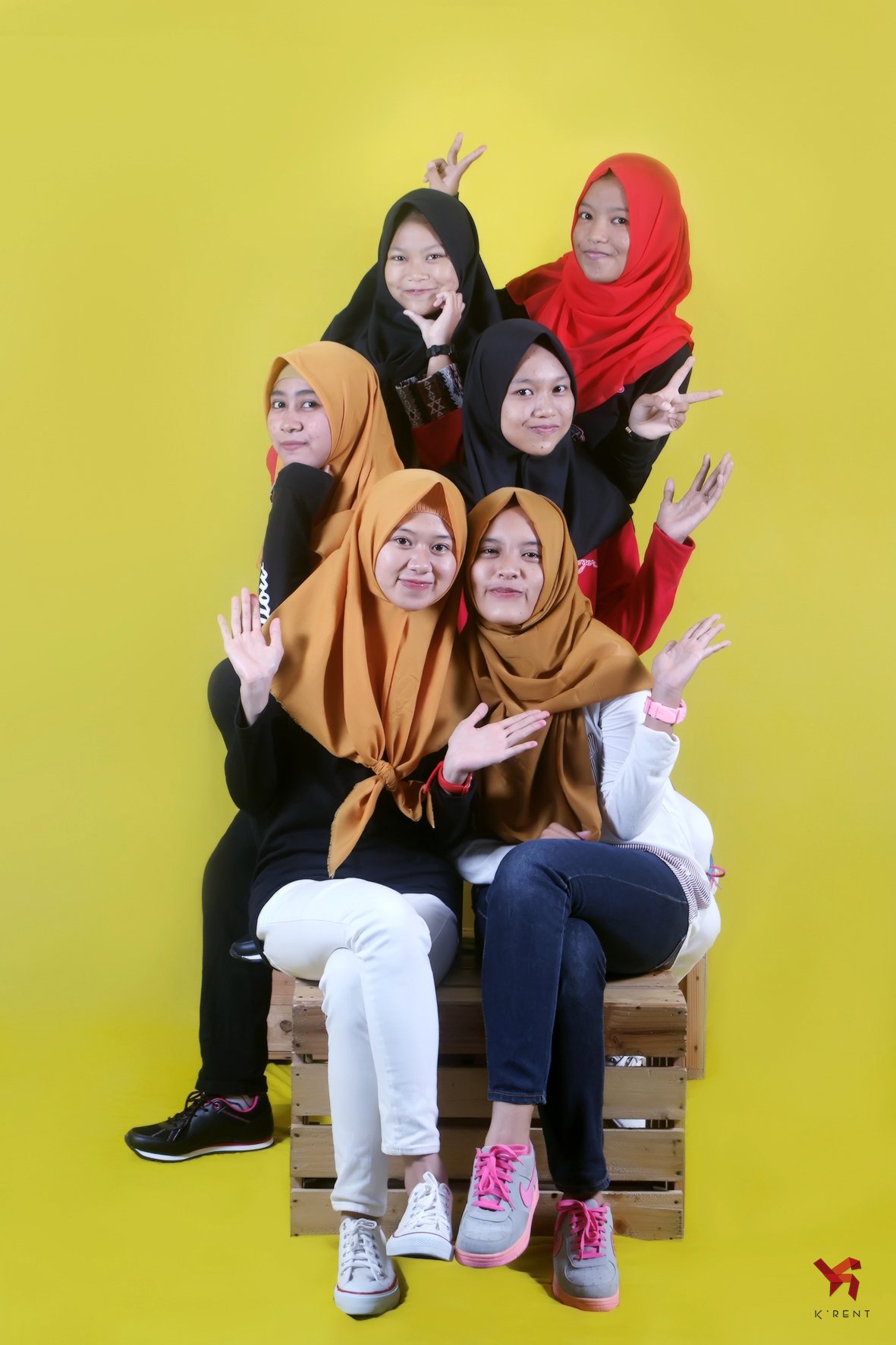 Detail Foto Studio Bareng Teman Nomer 14